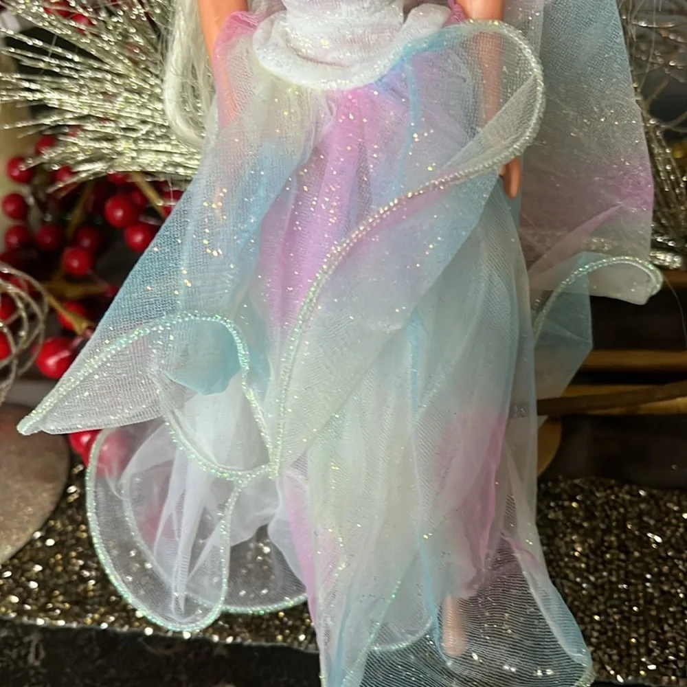 Vintage 1996 Angel Barbie doll figurine, sparkly dress